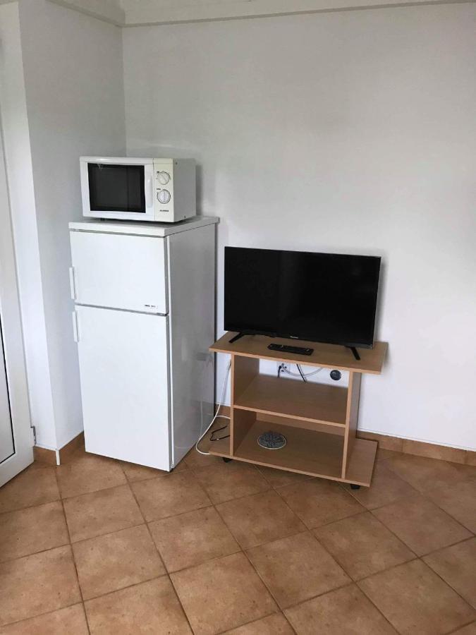 Apartmani Anita Malinska Eksteriør bilde